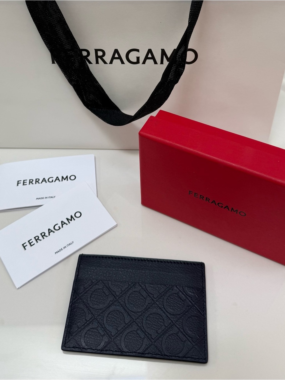 NWT - Salvatore Ferragamo Card Holder - Picture 3 of 6